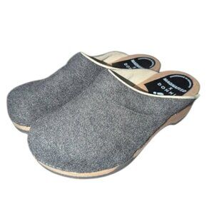 NEW Magnafied X Donni Embla Charcoal Sherpa Leather Lined Slip On Wood Sole Clog